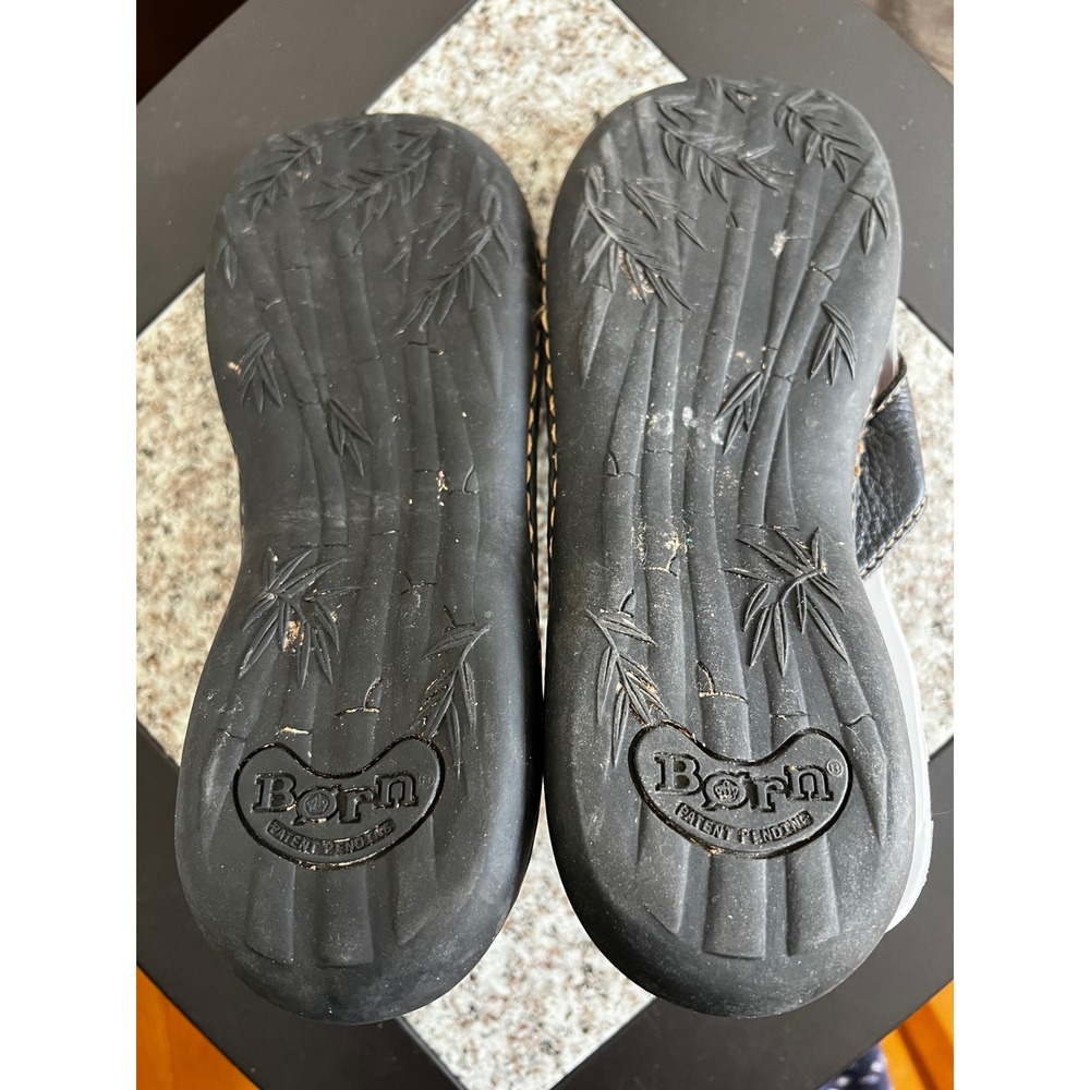 Born Black Leather Thong Sandals Womens 10 Flat Flip Flops Classic Old Money - Picture 4 of 11